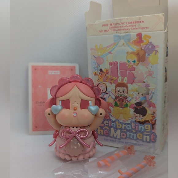 POP MART Celebrating the Moment 15th Anniversary Figures Series - CRYBABY - Picture 2 of 3